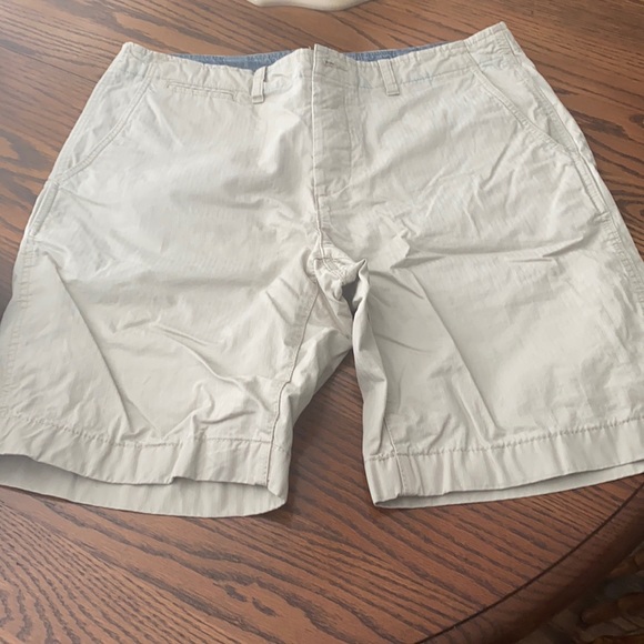 Tommy Hilfiger Shorts - Picture 1 of 6